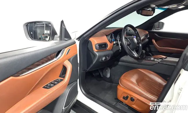 Maserati Levante 2017 3.0 АКПП, миниатюра 10 Maserati Levante 2017 3.0 АКПП, миниатюра 10