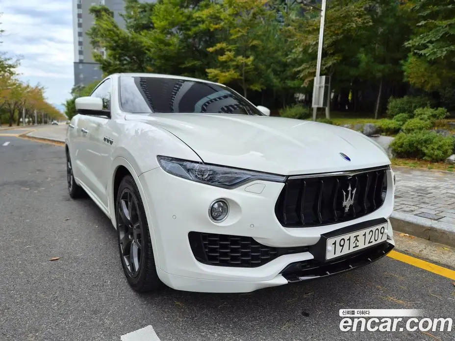 Maserati Levante 2017 3.0 АКПП, фото 19