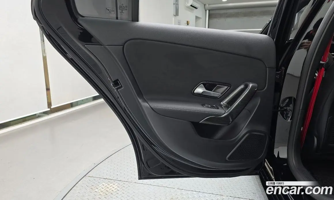 Mercedes-Benz A-Class 2021 2.0 АКПП, фото 15