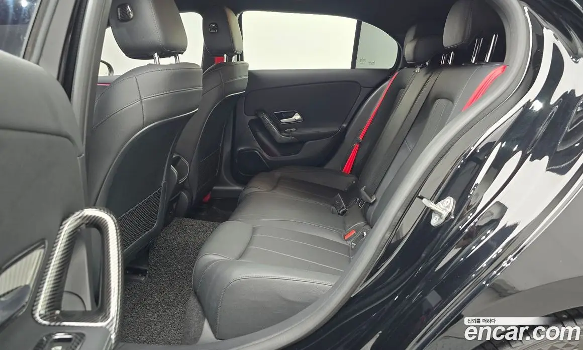 Mercedes-Benz A-Class 2021 2.0 АКПП, фото 18