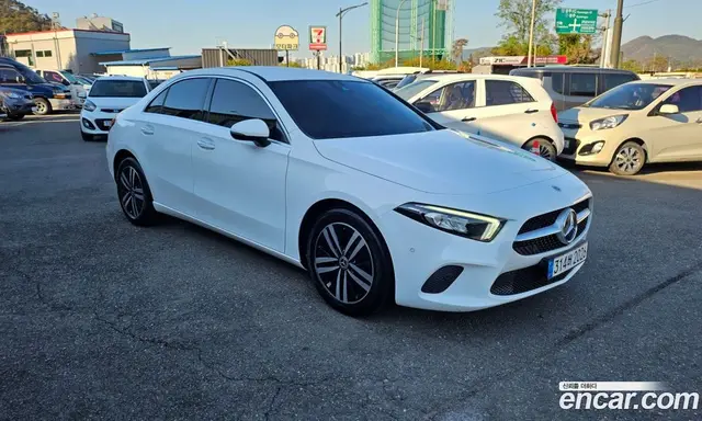 Mercedes-Benz A-Class 2022 2.0 АКПП, миниатюра 2