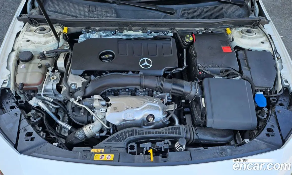 Mercedes-Benz A-Class 2022 2.0 АКПП, фото 13