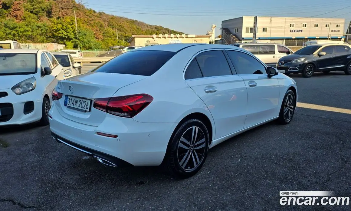 Mercedes-Benz A-Class 2022 2.0 АКПП, фото 6