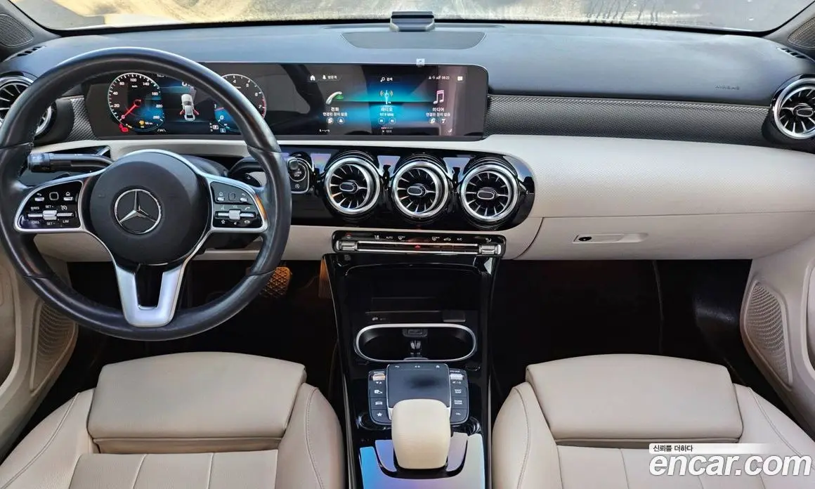 Mercedes-Benz A-Class 2022 2.0 АКПП, фото 9