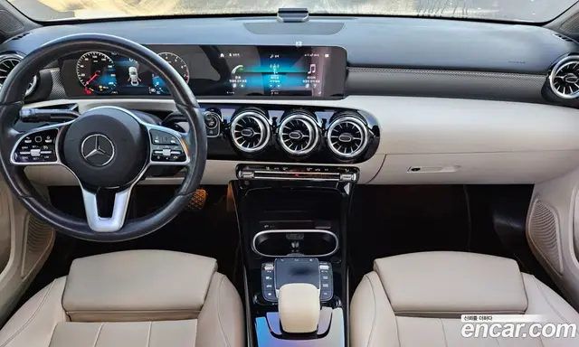 Mercedes-Benz A-Class 2022 2.0 АКПП, миниатюра 9