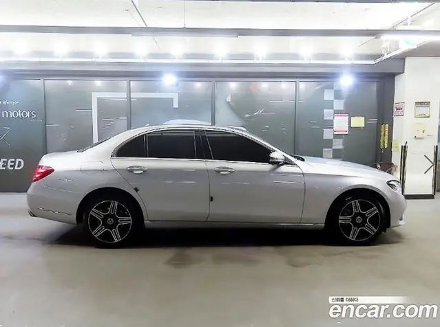 Mercedes-Benz E-Class 2019 2.0 АКПП, миниатюра 3