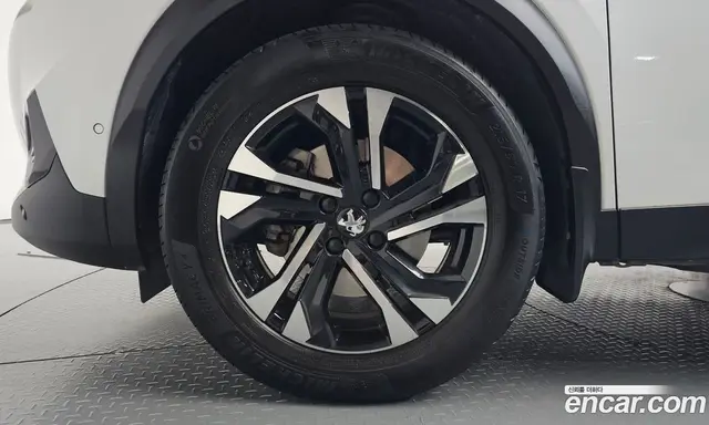 Peugeot 2008 2020 1.5 АКПП, миниатюра 4