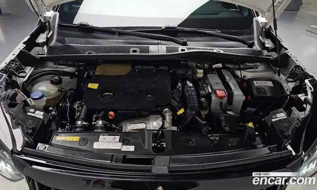 Peugeot 2008 2020 1.5 АКПП, миниатюра 5