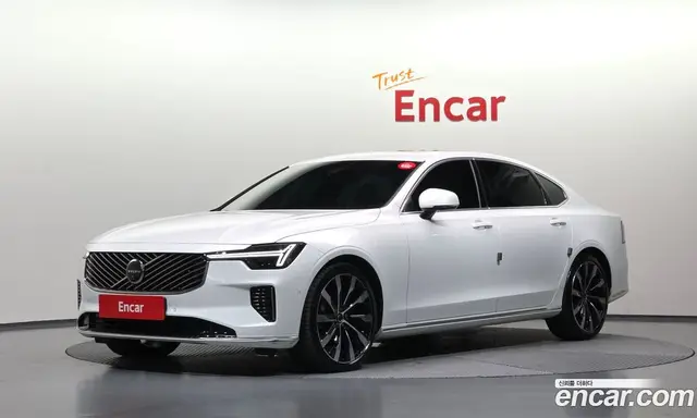Volvo S90, 2025, 32 022 км