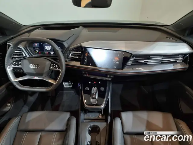 Audi Q4 e-tron 2026 0.2 АКПП, миниатюра 11