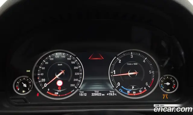 BMW 5 серия 2016 2.0 АКПП, миниатюра 8 BMW 5 серия 2016 2.0 АКПП, миниатюра 8