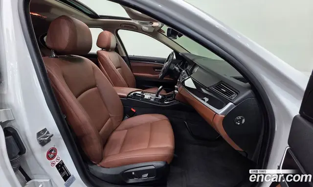 BMW 5 серия 2016 2.0 АКПП, миниатюра 10 BMW 5 серия 2016 2.0 АКПП, миниатюра 10