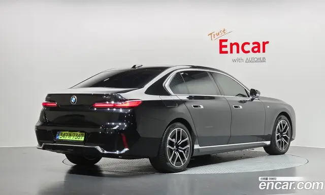 BMW 7 серия, 2024, 77 816 км
