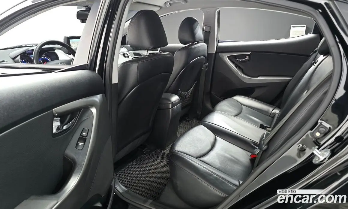 Hyundai Avante 2012 1.6 АКПП, фото 11