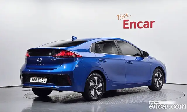 Hyundai Ioniq 2016 1.6 АКПП, миниатюра 2