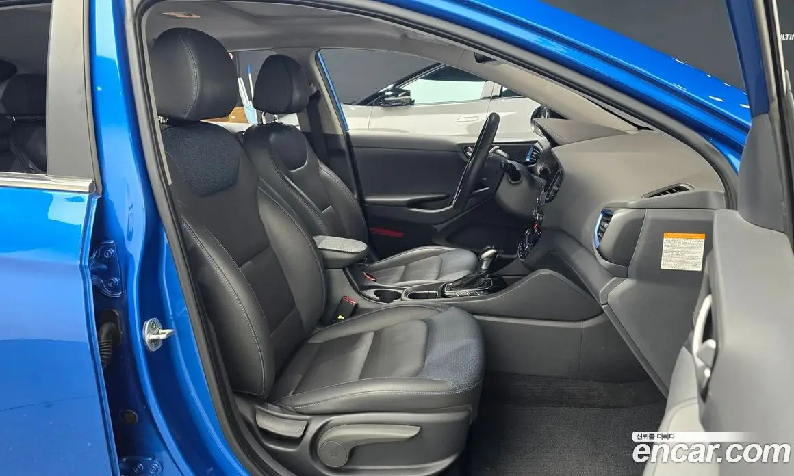 Hyundai Ioniq 2016 1.6 АКПП, фото 13