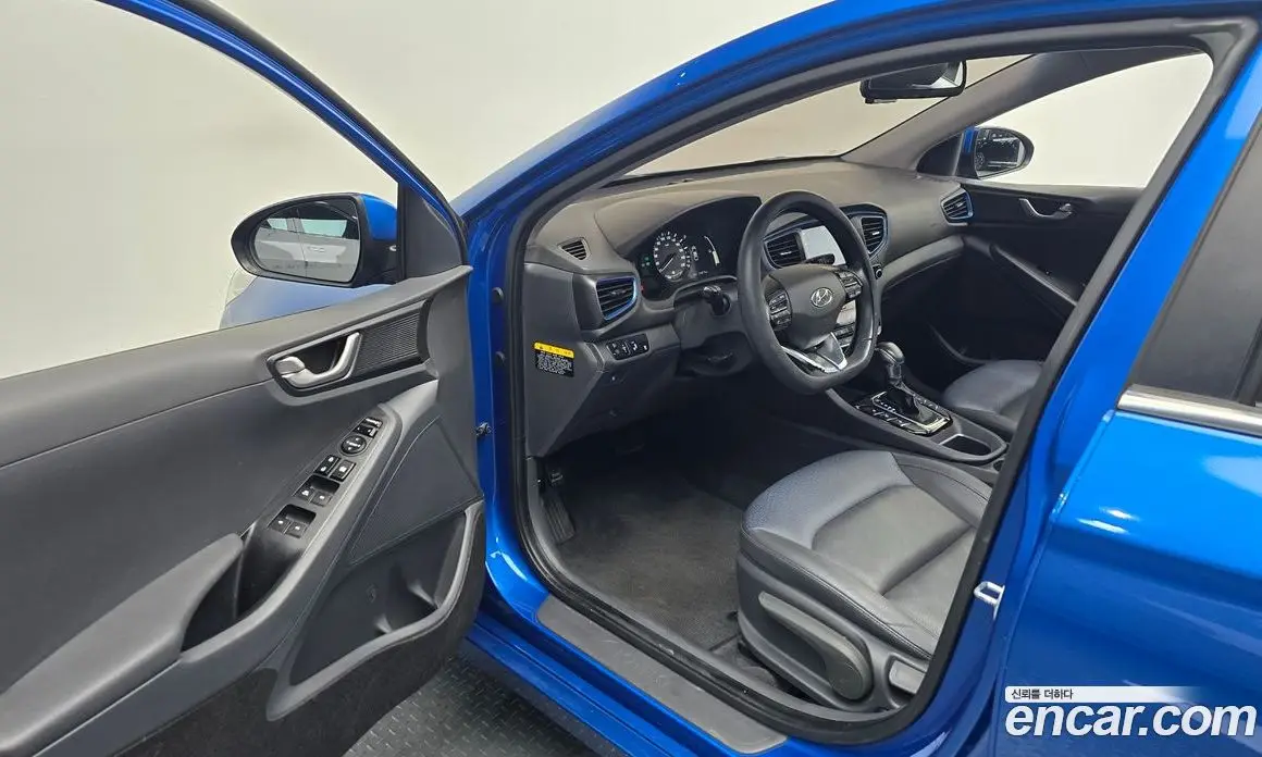 Hyundai Ioniq 2016 1.6 АКПП, фото 17