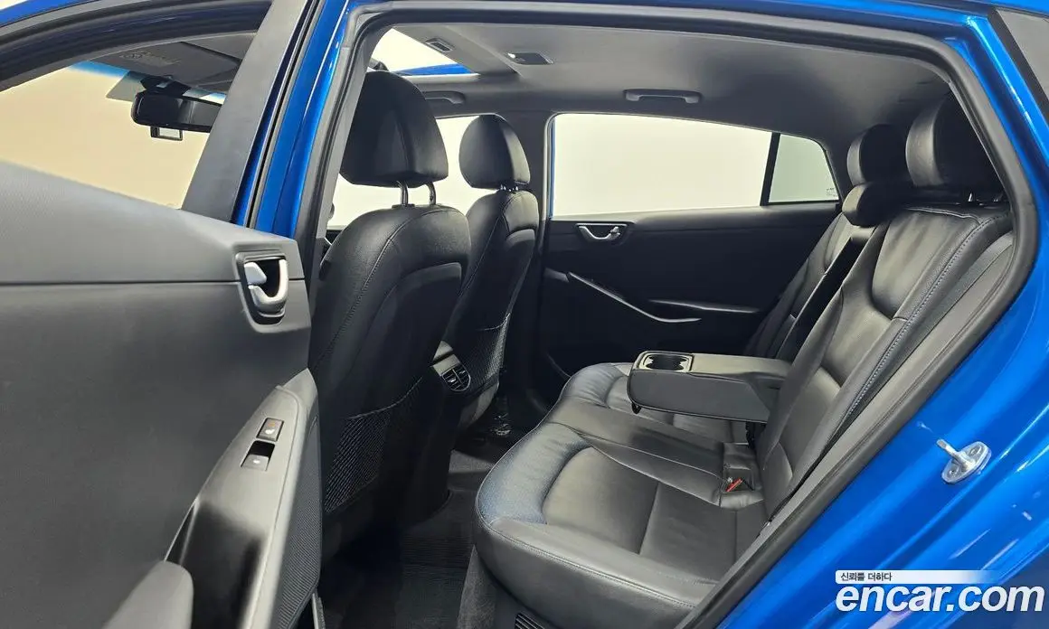 Hyundai Ioniq 2016 1.6 АКПП, фото 18