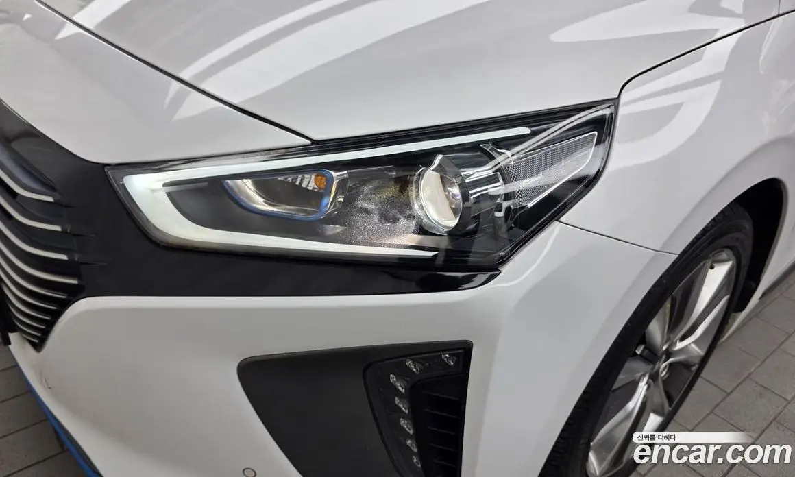 Hyundai Ioniq 2016 1.6 АКПП, фото 8