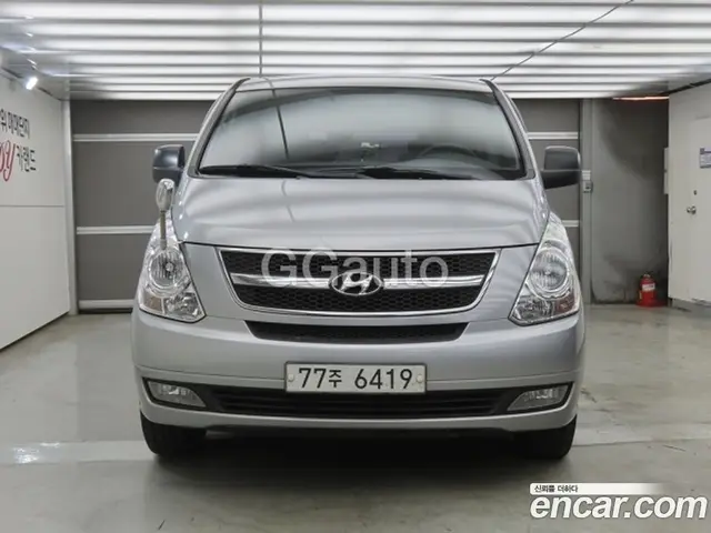 Hyundai Starex 2013 2.5 АКПП, миниатюра 2