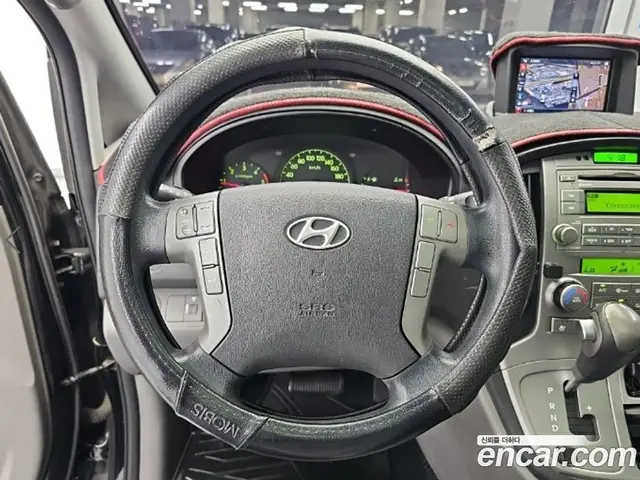 Hyundai Starex 2013 2.5 АКПП, миниатюра 9