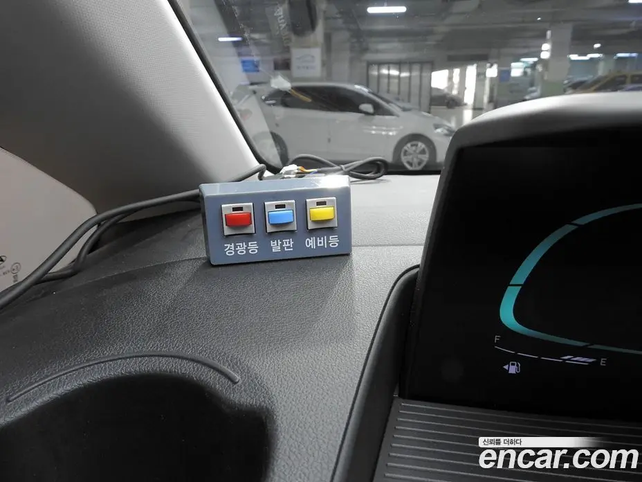 Hyundai Staria 2025 1.6 АКПП, фото 18