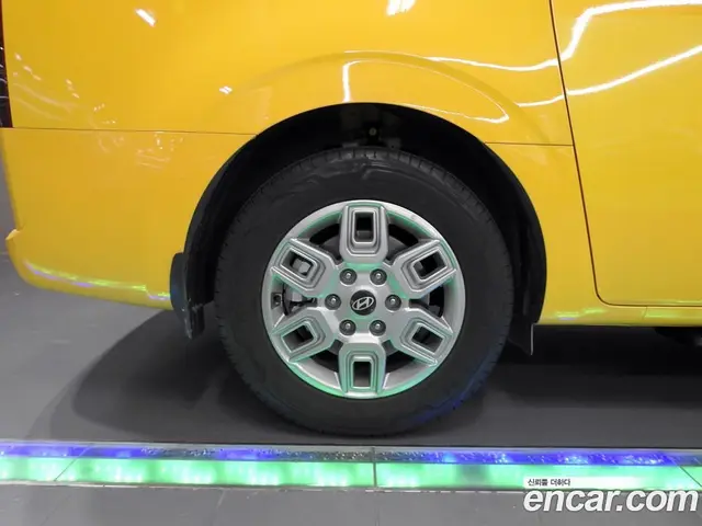 Hyundai Staria 2025 1.6 АКПП, миниатюра 5