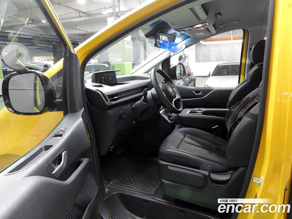 Hyundai Staria 2025 1.6 АКПП, фото 9