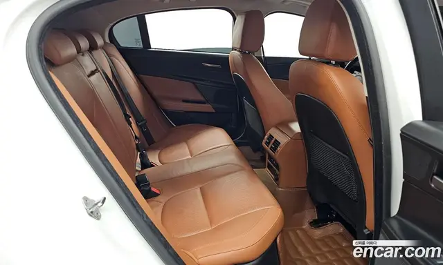 Jaguar XE 2016 2.0 АКПП, миниатюра 12