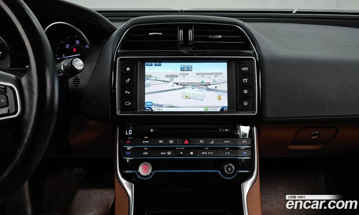 Jaguar XE 2016 2.0 АКПП, фото 15