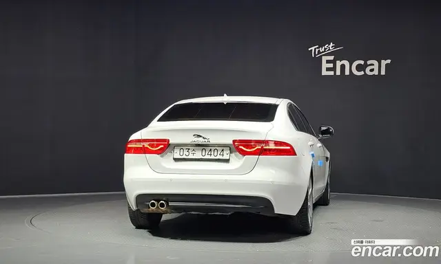 Jaguar XE 2016 2.0 АКПП, миниатюра 4