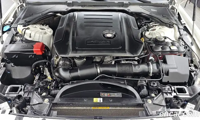 Jaguar XE 2016 2.0 АКПП, миниатюра 6