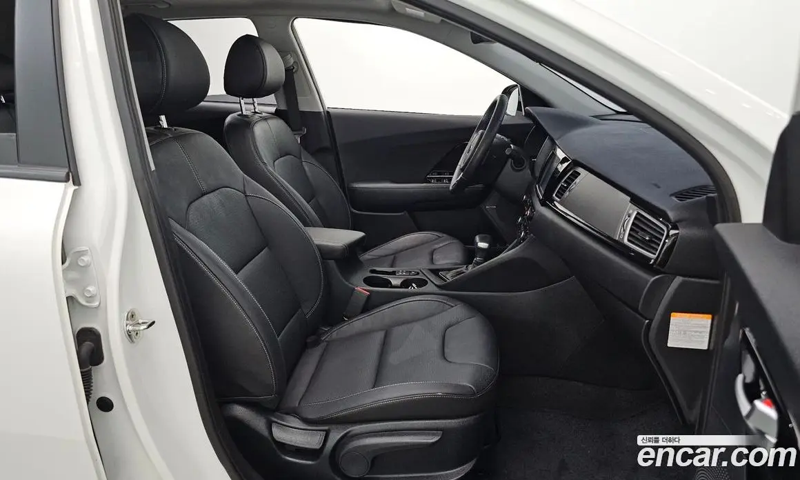 Kia Niro 2018 1.6 АКПП, фото 16 Kia Niro 2018 1.6 АКПП, фото 16
