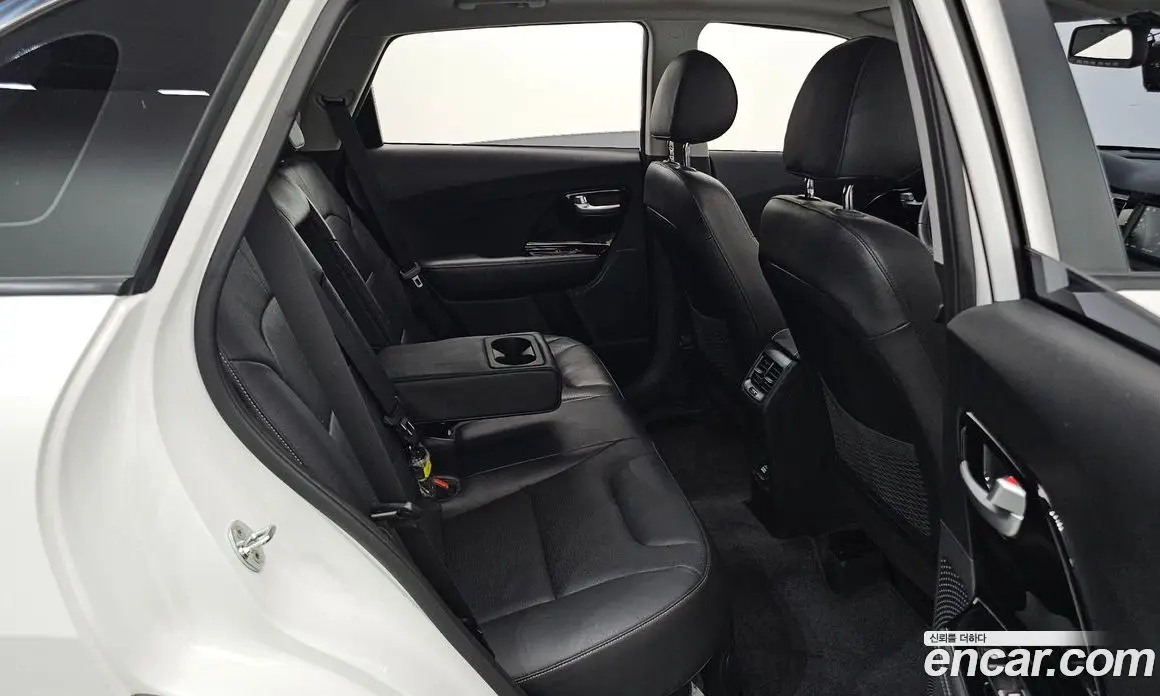 Kia Niro 2018 1.6 АКПП, фото 17 Kia Niro 2018 1.6 АКПП, фото 17