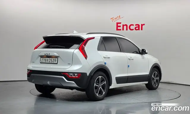 Kia Niro 2022 1.6 АКПП, миниатюра 2 Kia Niro 2022 1.6 АКПП, миниатюра 2