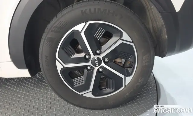 Kia Niro 2022 1.6 АКПП, миниатюра 7 Kia Niro 2022 1.6 АКПП, миниатюра 7