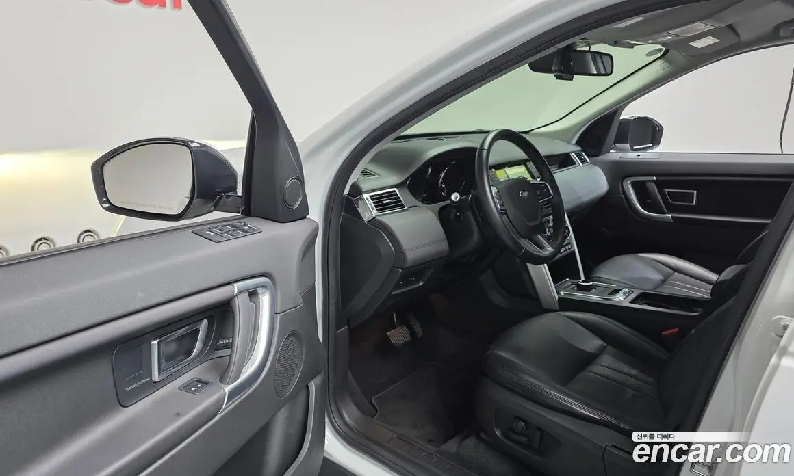 Land Rover Discovery Sport 2019 2.0 АКПП, фото 12