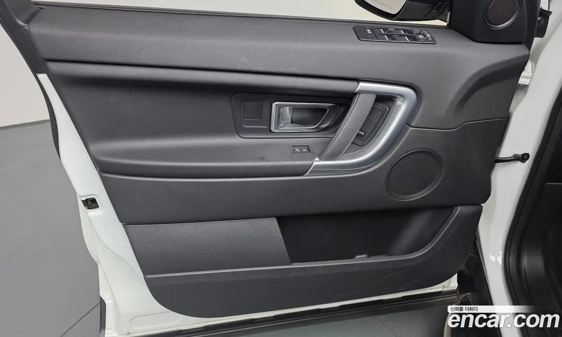 Land Rover Discovery Sport 2019 2.0 АКПП, фото 13