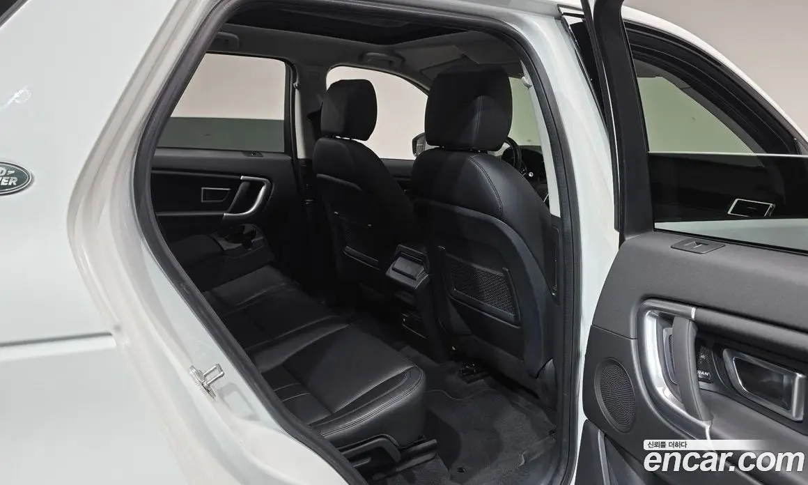 Land Rover Discovery Sport 2019 2.0 АКПП, фото 17