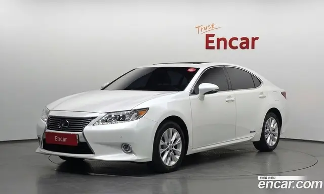 Lexus ES, 2015, 92 640 км