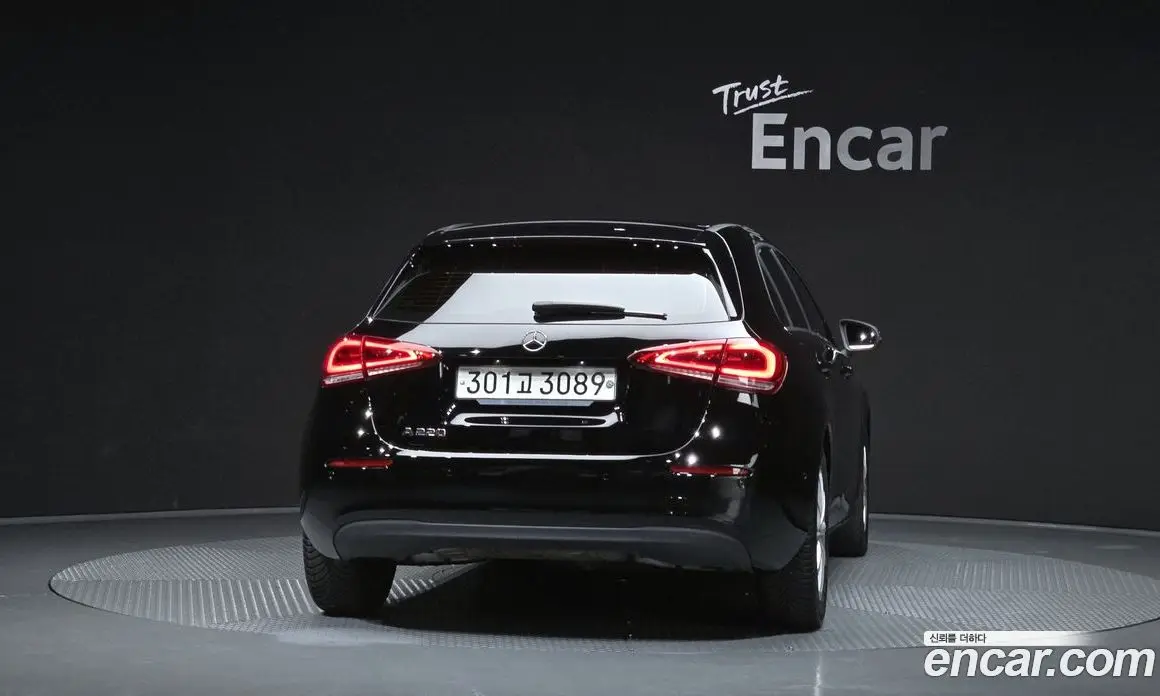 Mercedes-Benz A-Class 2019 2.0 АКПП, фото 3