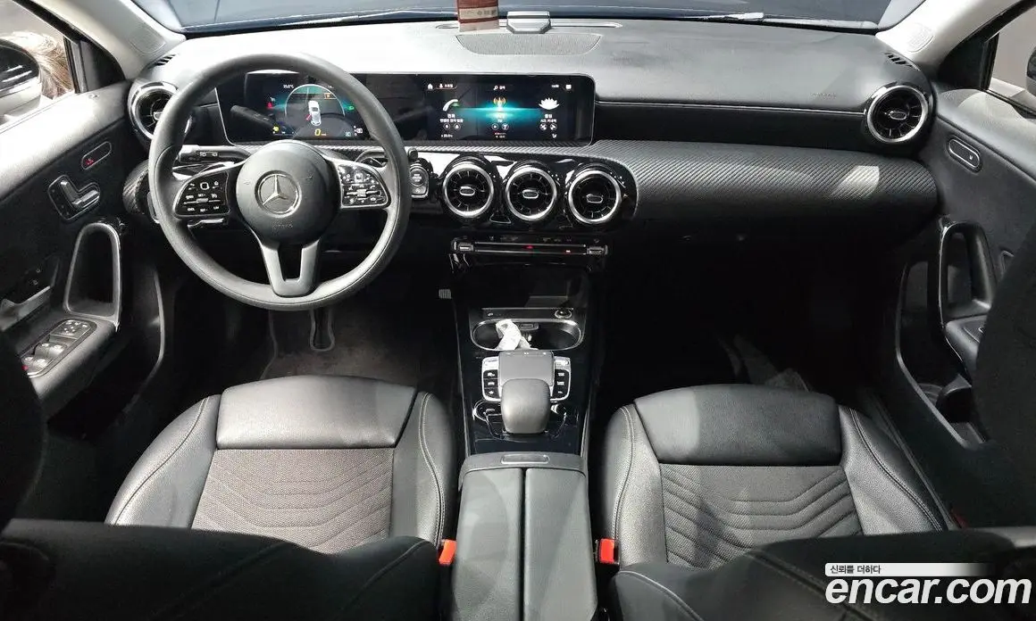 Mercedes-Benz A-Class 2019 2.0 АКПП, фото 9