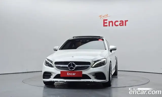 Mercedes-Benz C-Class 2017 2.0 АКПП, миниатюра 3 Mercedes-Benz C-Class 2017 2.0 АКПП, миниатюра 3