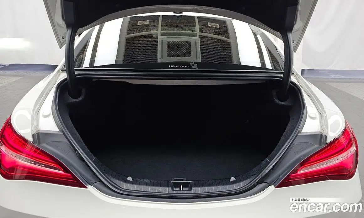 Mercedes-Benz CLA-Class 2017 2.0 АКПП, фото 20 Mercedes-Benz CLA-Class 2017 2.0 АКПП, фото 20