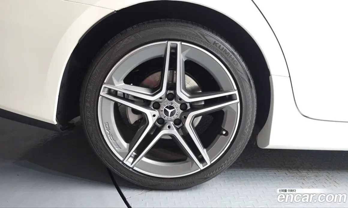 Mercedes-Benz CLS-Class 2023 2.0 АКПП, фото 5