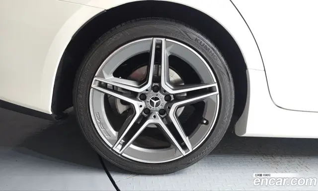 Mercedes-Benz CLS-Class 2023 2.0 АКПП, миниатюра 5