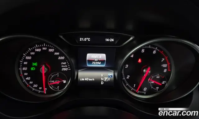 Mercedes-Benz GLA-Class 2017 2.0 АКПП, миниатюра 11