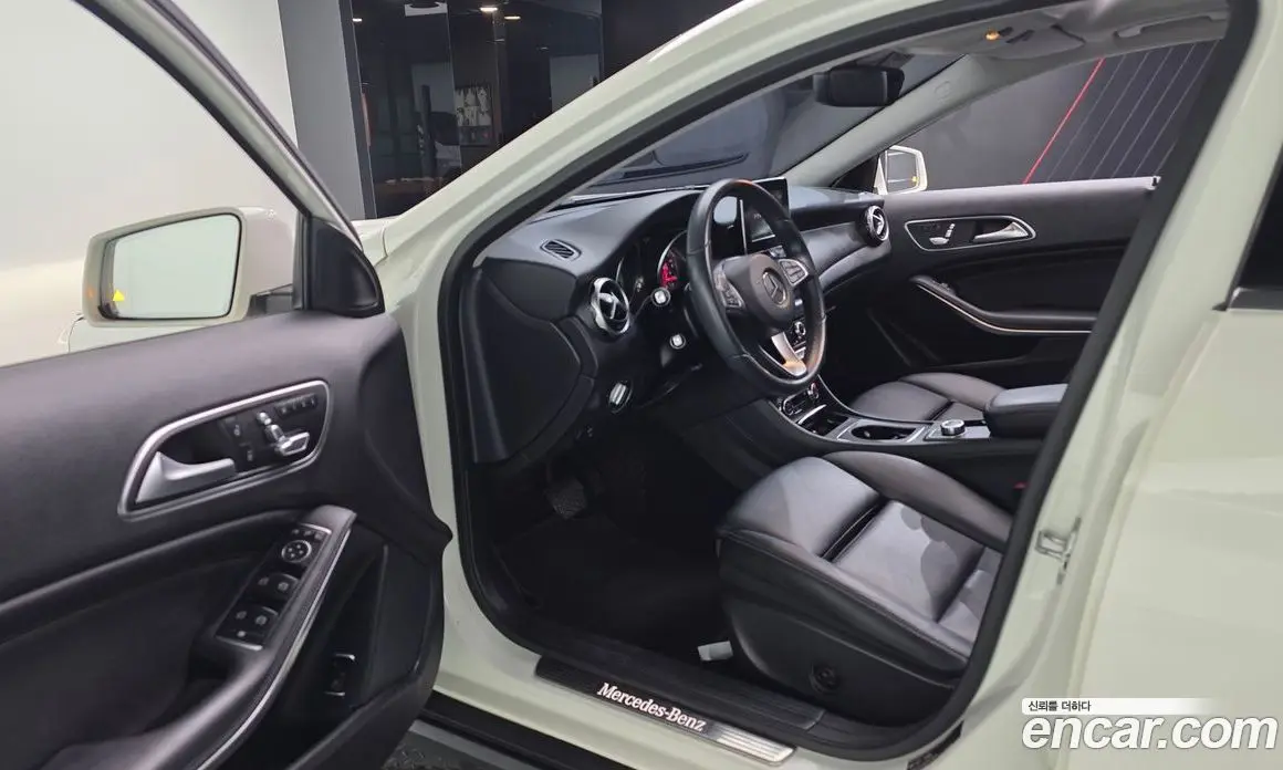 Mercedes-Benz GLA-Class 2017 2.0 АКПП, фото 13