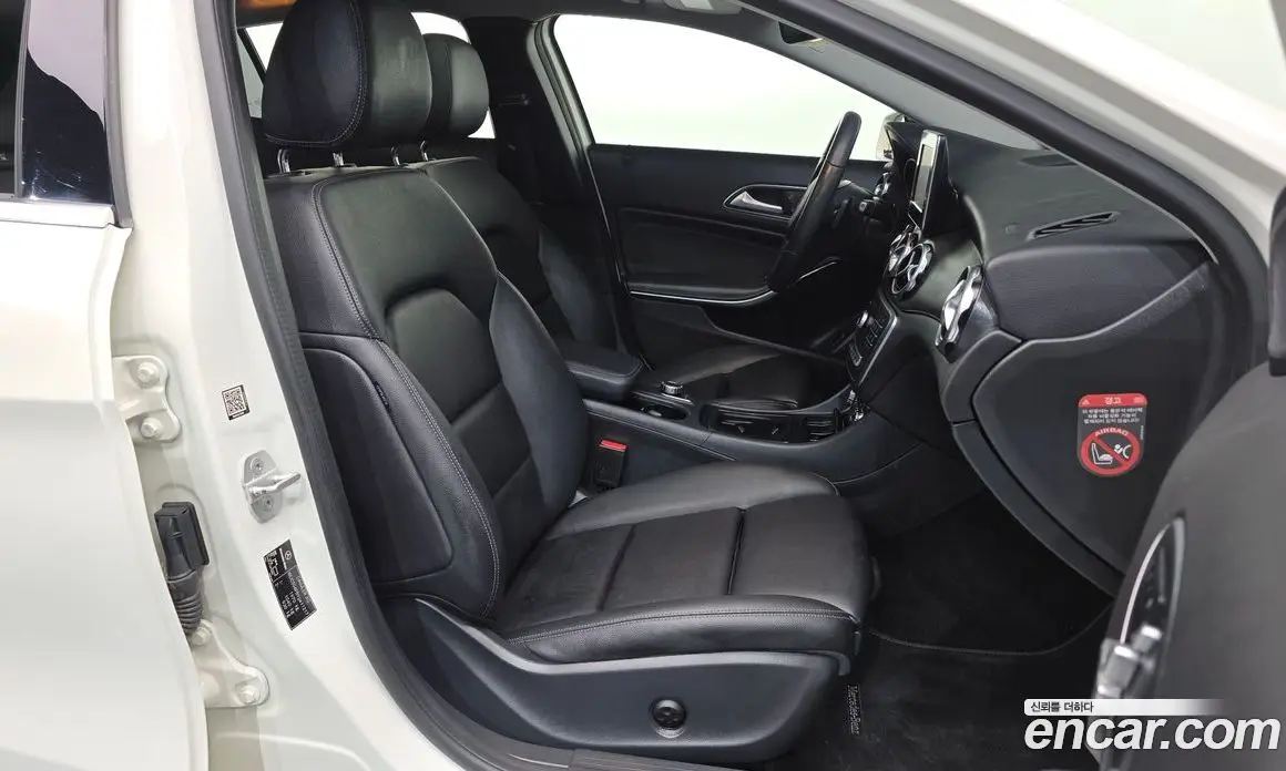 Mercedes-Benz GLA-Class 2017 2.0 АКПП, фото 17