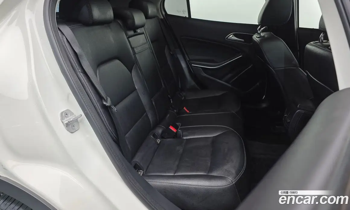 Mercedes-Benz GLA-Class 2017 2.0 АКПП, фото 18